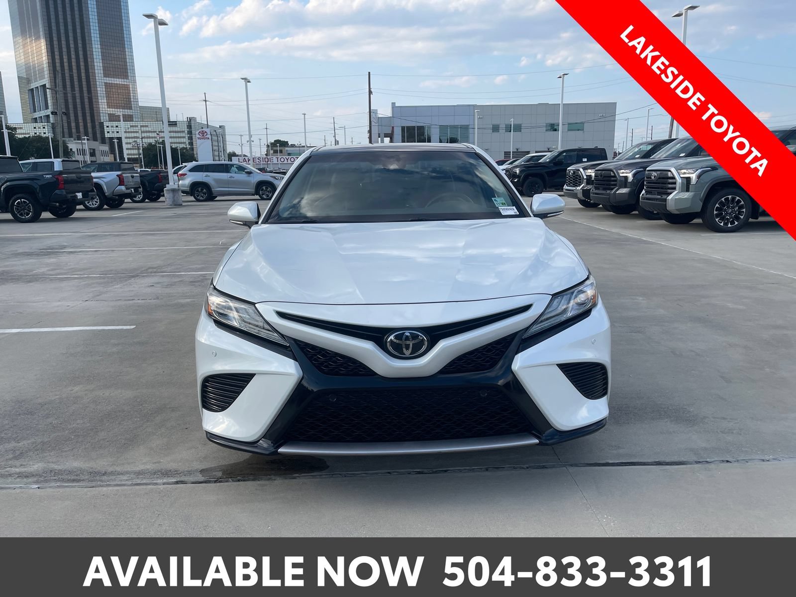Used 2018 Toyota Camry XSE FWD image 8