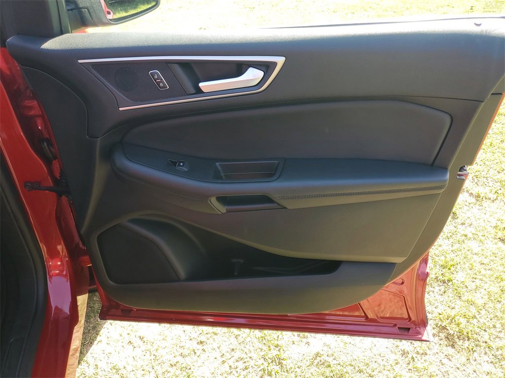 Used 2024 Ford Edge SEL image 37