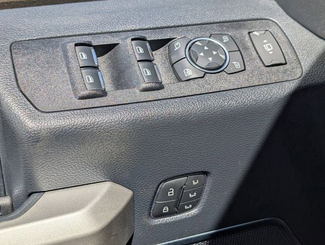 Used 2022 Ford F250 Lariat w/ Lariat Ultimate Package AWD/4WD image 23