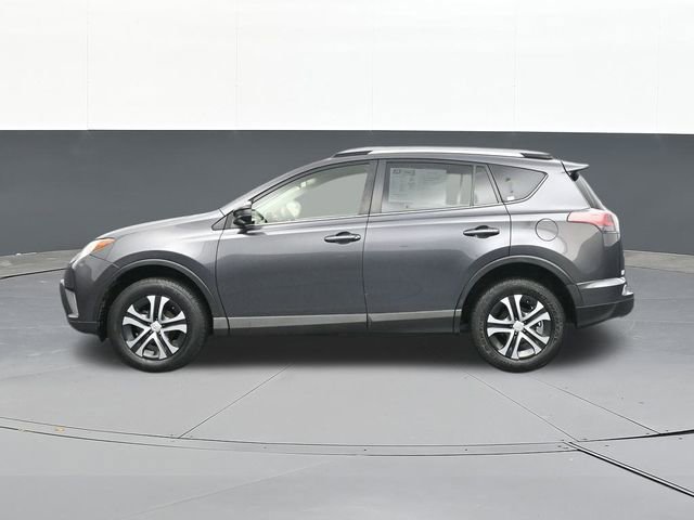 Used 2017 Toyota RAV4 LE image 7