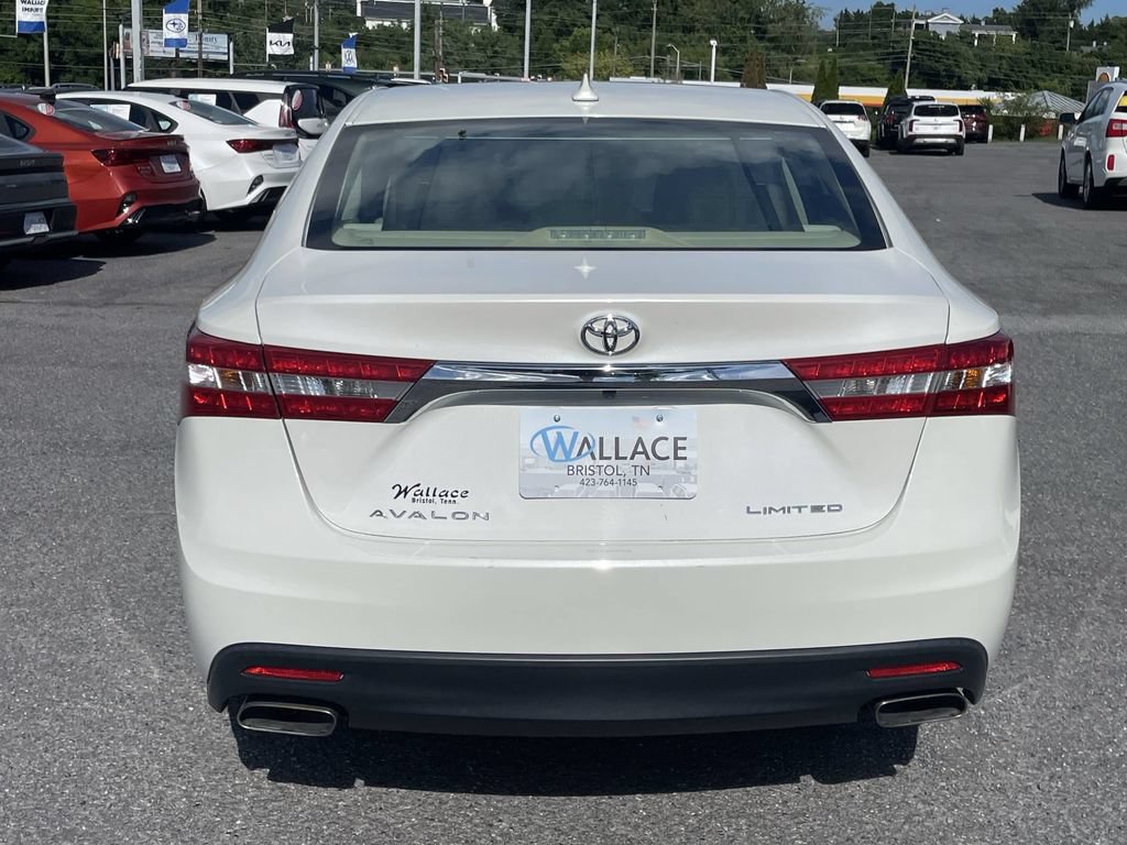 Used 2015 Toyota Avalon Limited FWD image 5
