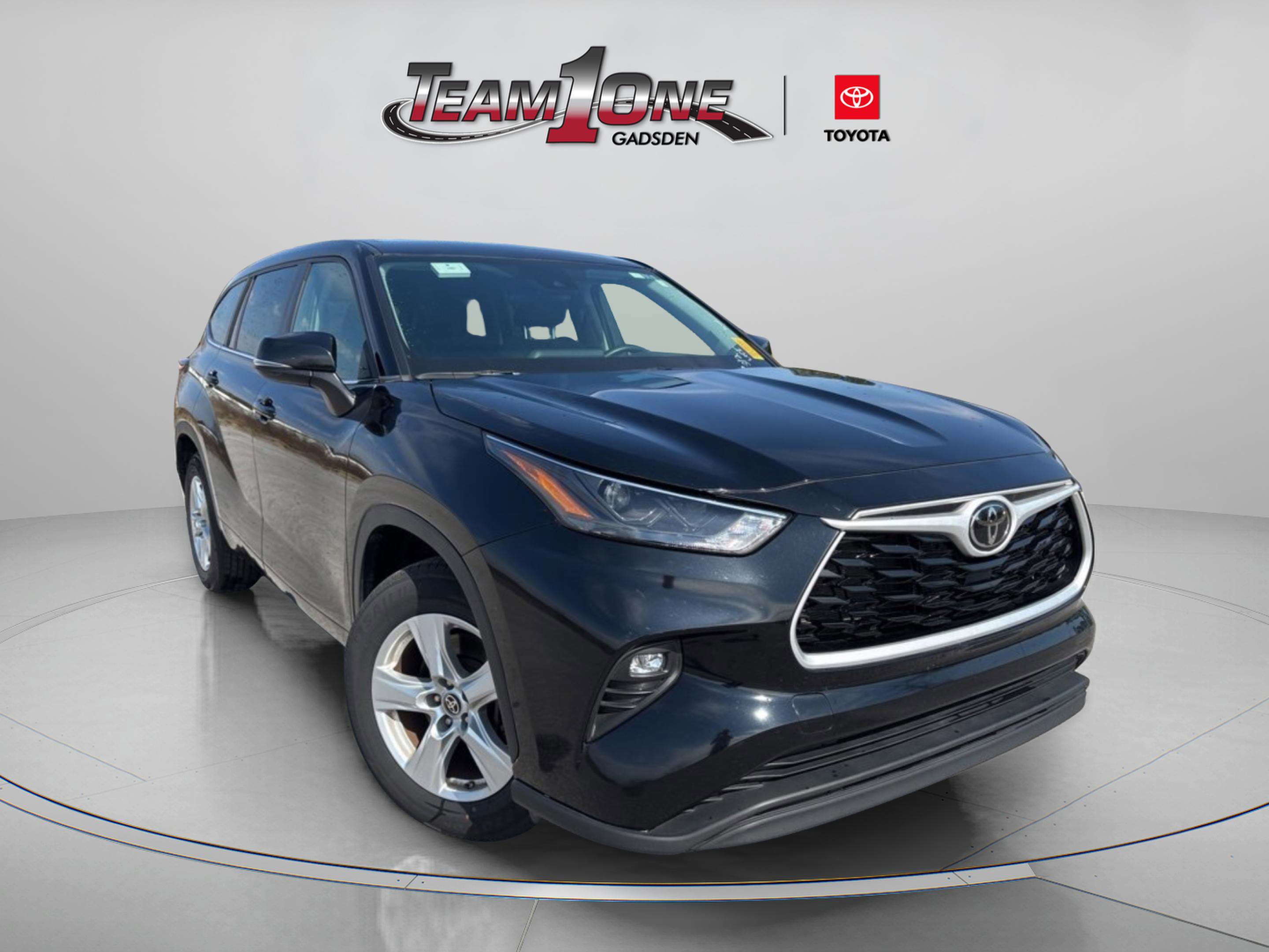 Used 2024 Toyota Highlander LE