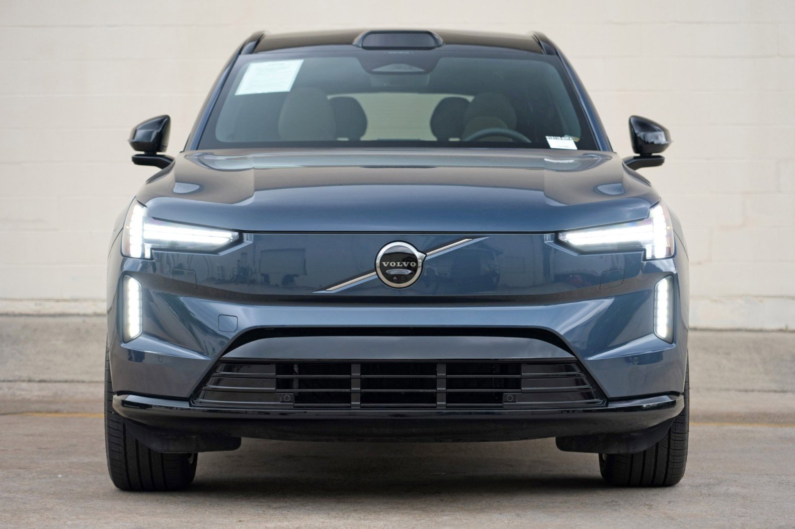 Used 2025 Volvo EX90 Ultra AWD/4WD image 7