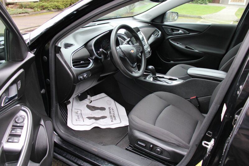 Used 2020 Chevrolet Malibu LT FWD image 5