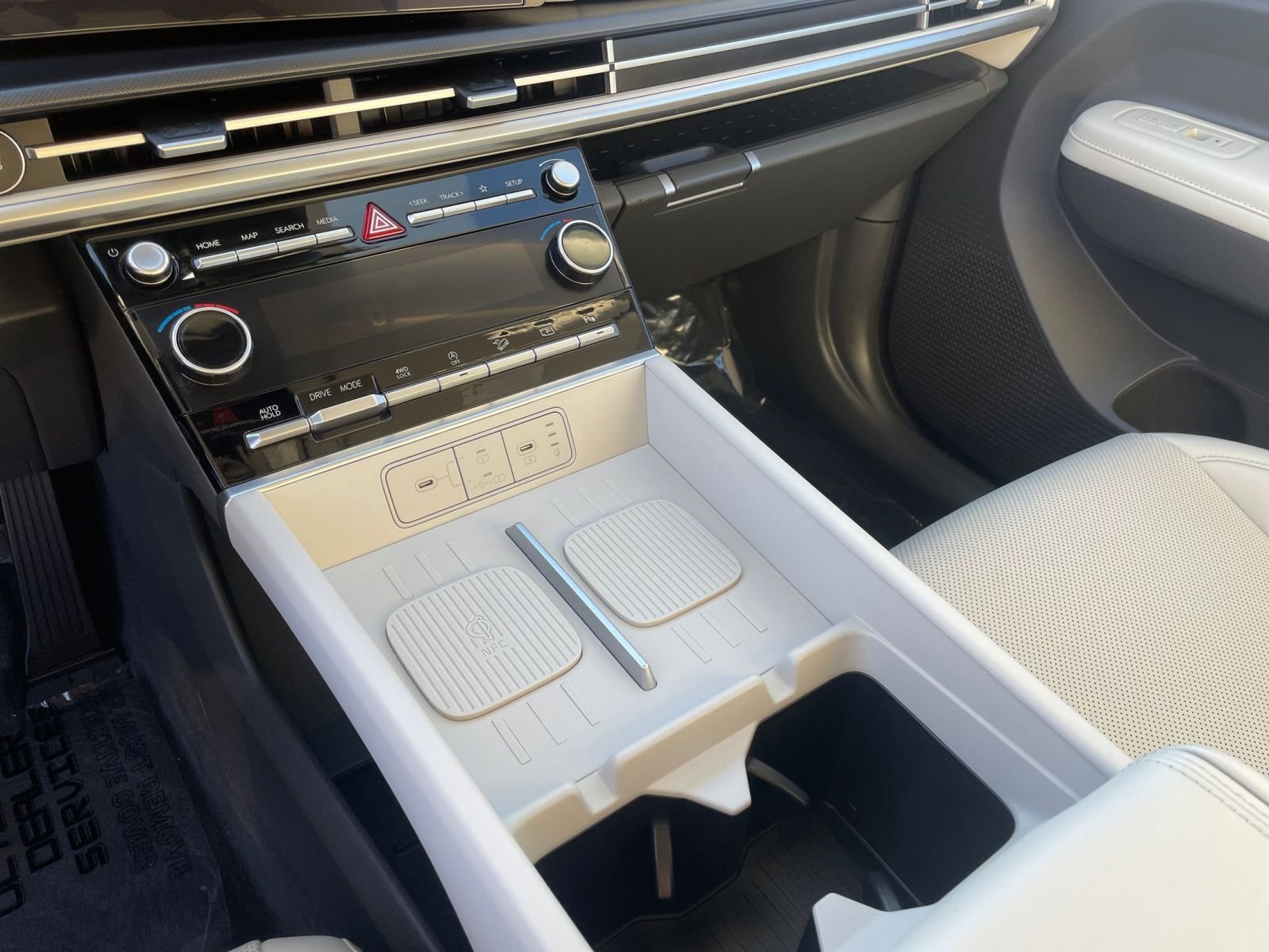 Used 2025 Hyundai Santa Fe SEL image 46