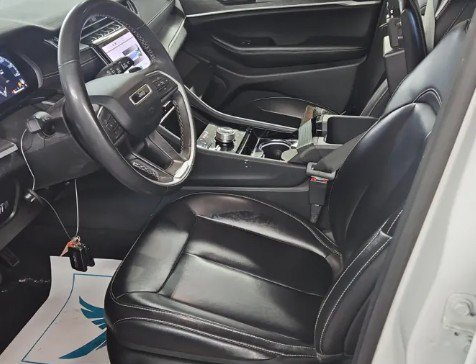 Used 2023 Jeep Grand Cherokee Limited AWD/4WD image 7
