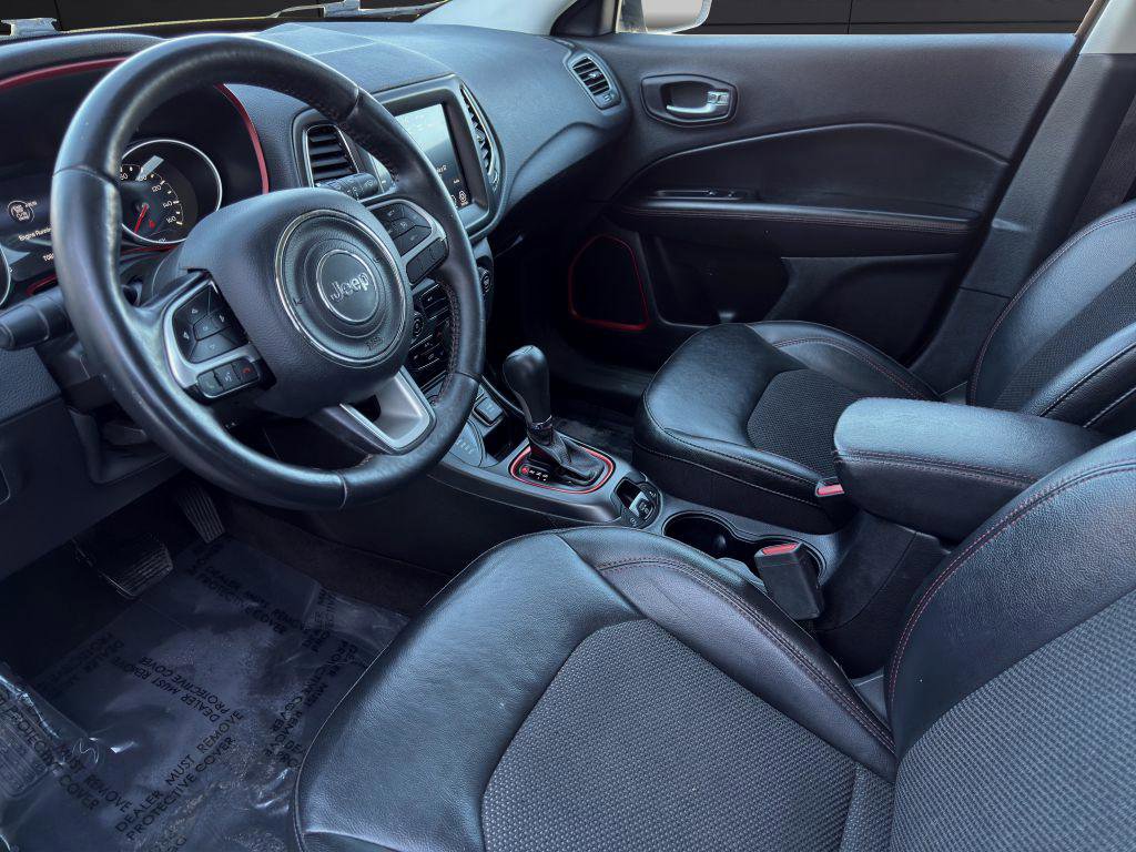 Used 2019 Jeep Compass Trailhawk w/ Cold Weather Group image 12