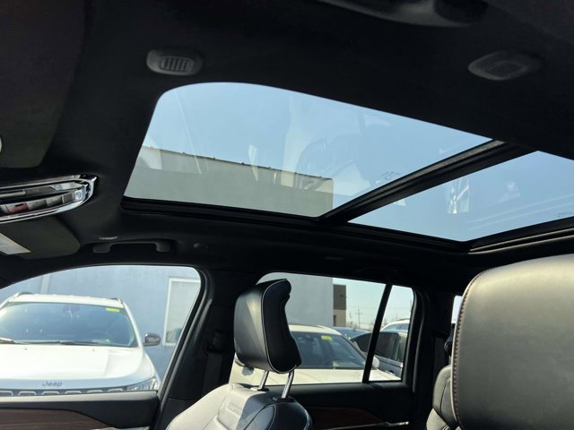 Used 2023 Jeep Grand Cherokee Summit image 20