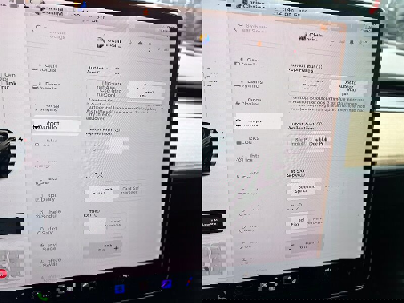 Used 2018 Tesla Model 3 Long Range image 24