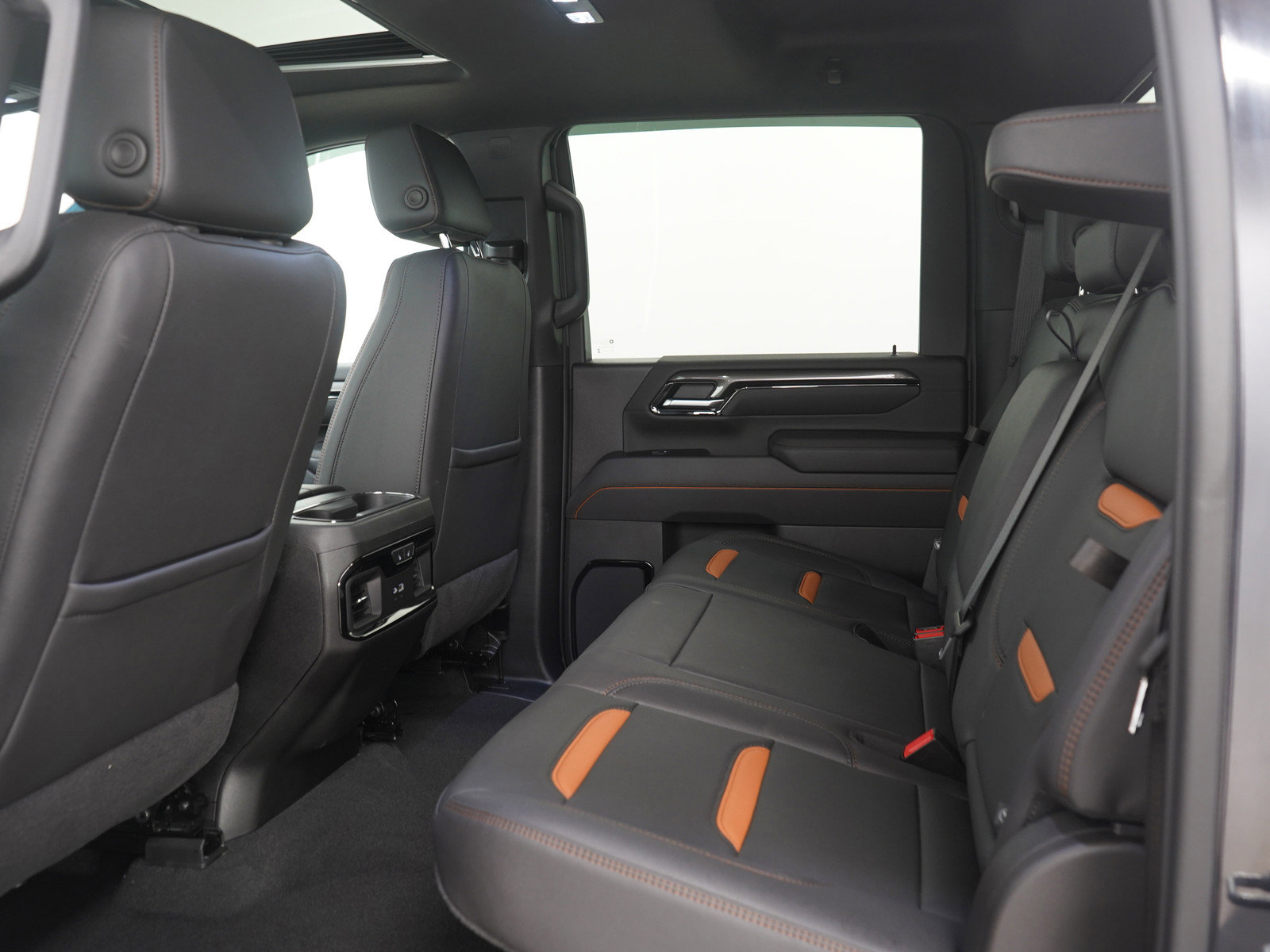 Used 2025 GMC Sierra 2500 AT4 w/ AT4 Premium Plus Package image 15