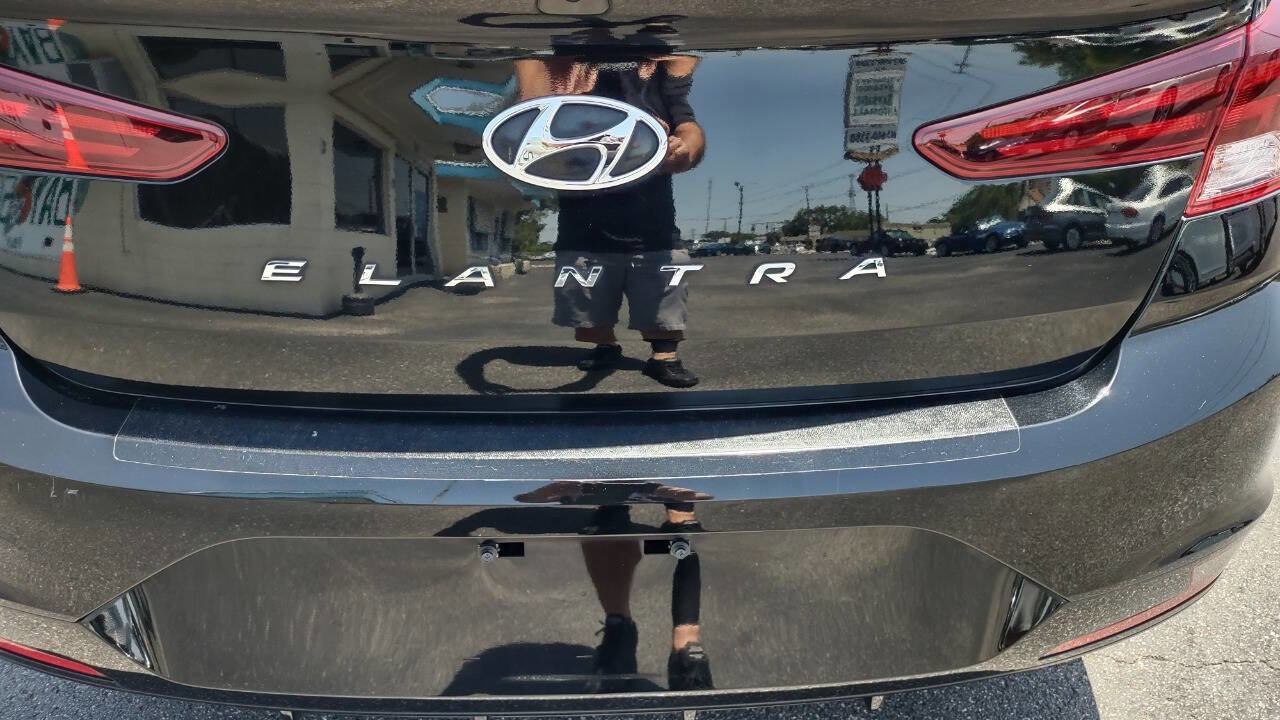 Used 2019 Hyundai Elantra SEL image 36