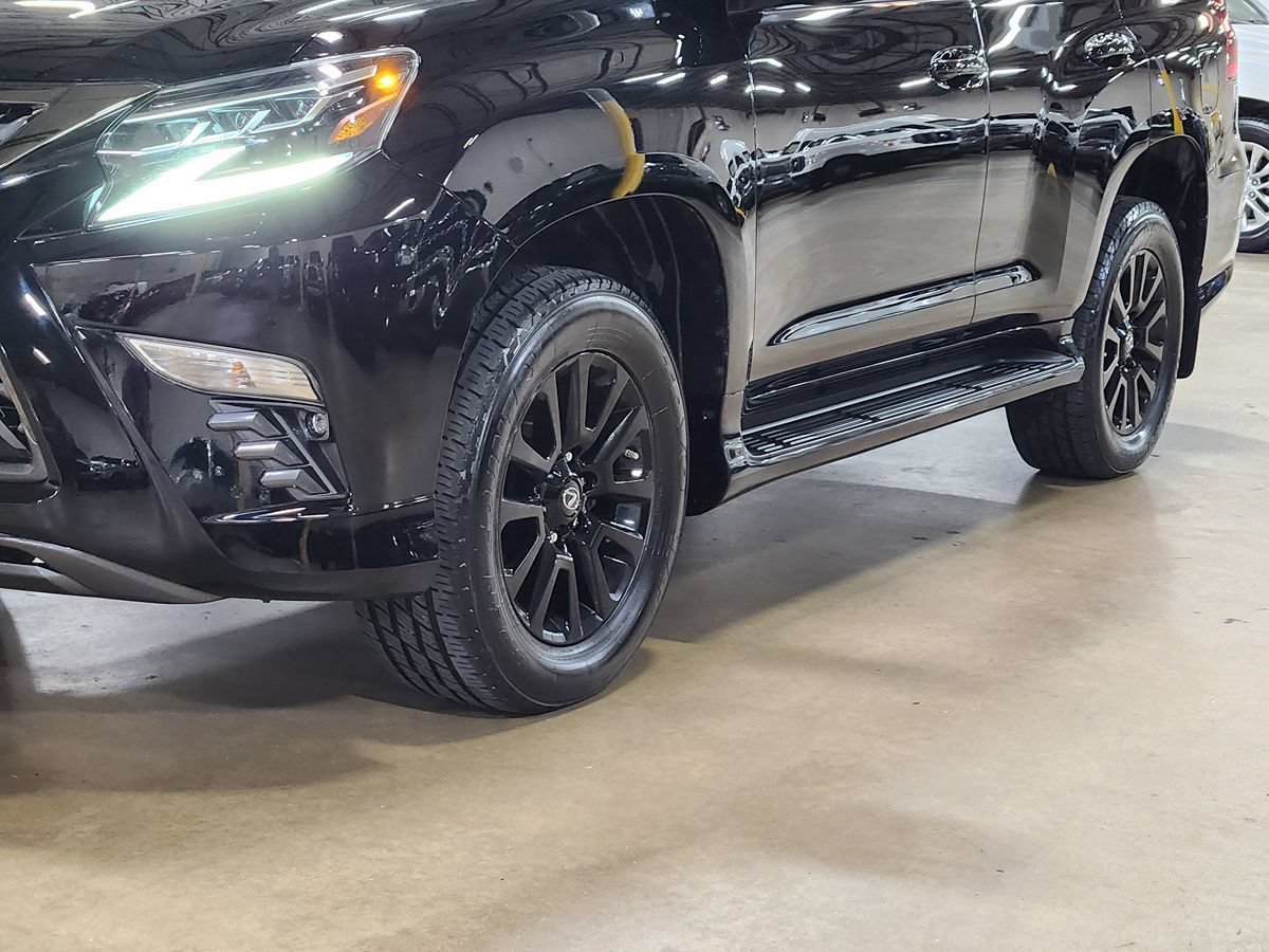 Used 2022 Lexus GX 460 w/ Black Line Special Edition AWD/4WD image 17