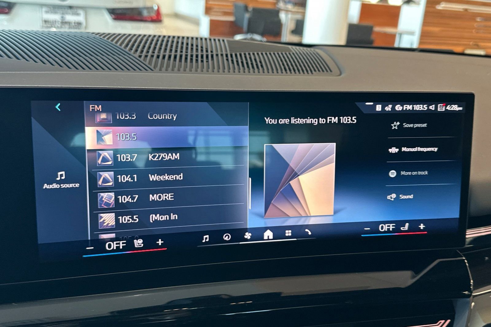 New 2026 BMW 530i xDrive image 14