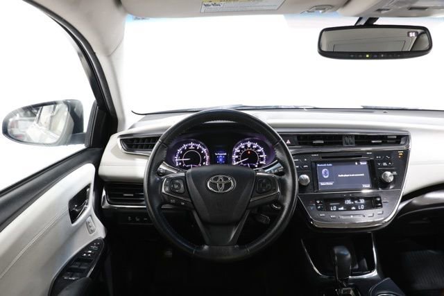 Used 2016 Toyota Avalon XLE Premium w/ Protection Package FWD image 12