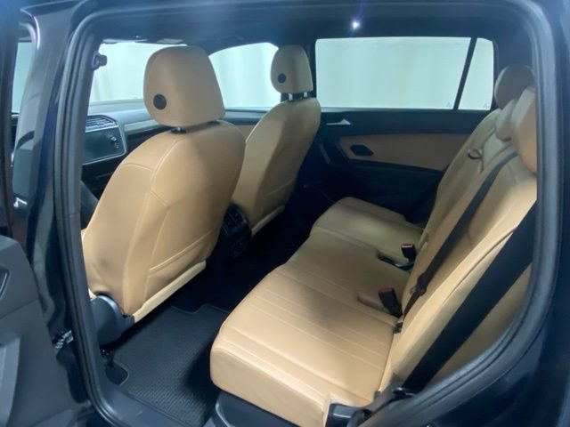 Used 2022 Volkswagen Tiguan SE AWD/4WD image 13