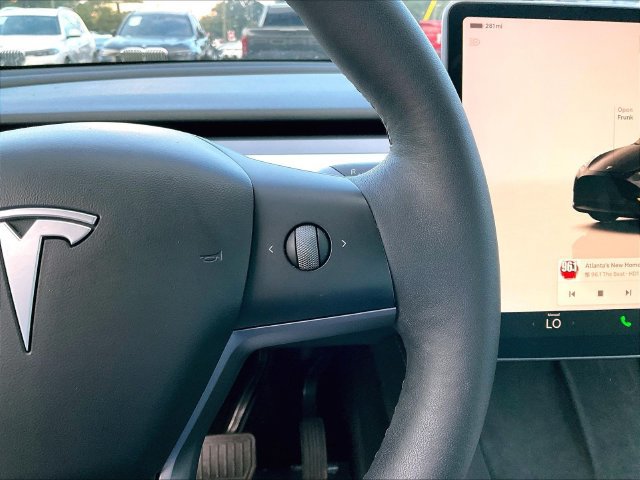 Used 2024 Tesla Model Y Long Range RWD image 14
