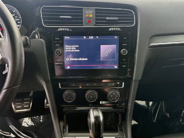Used 2020 Volkswagen GTI SE FWD image 17