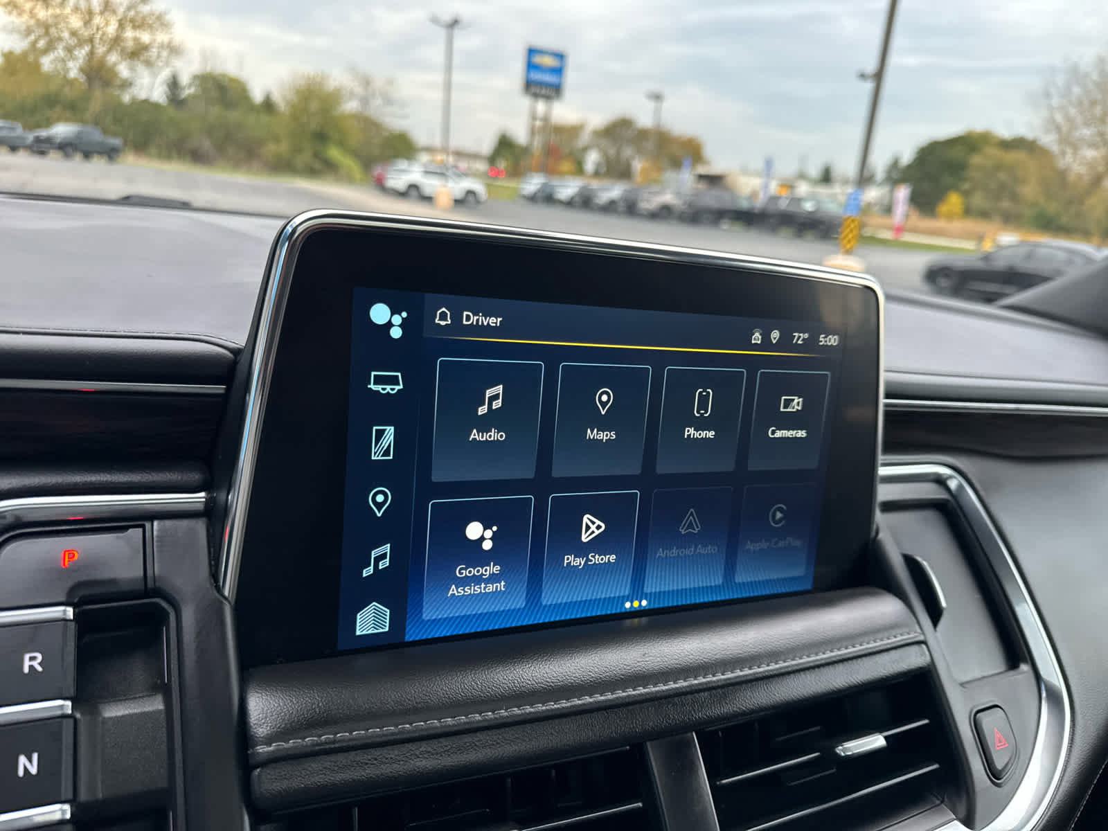 Certified 2023 Chevrolet Suburban Z71 w/ Luxury Package image 21