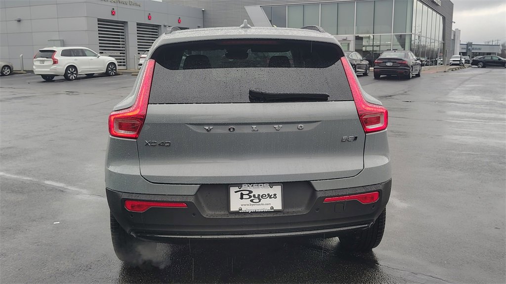 New 2026 Volvo XC40 B5 Plus w/ Climate Package image 31