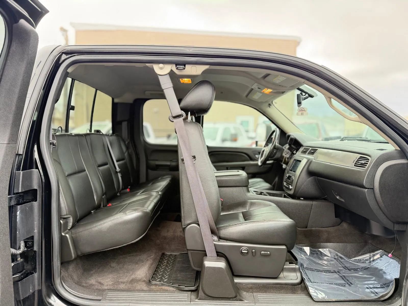 Used 2013 Chevrolet Silverado 2500 LTZ w/ LTZ Plus Package image 26