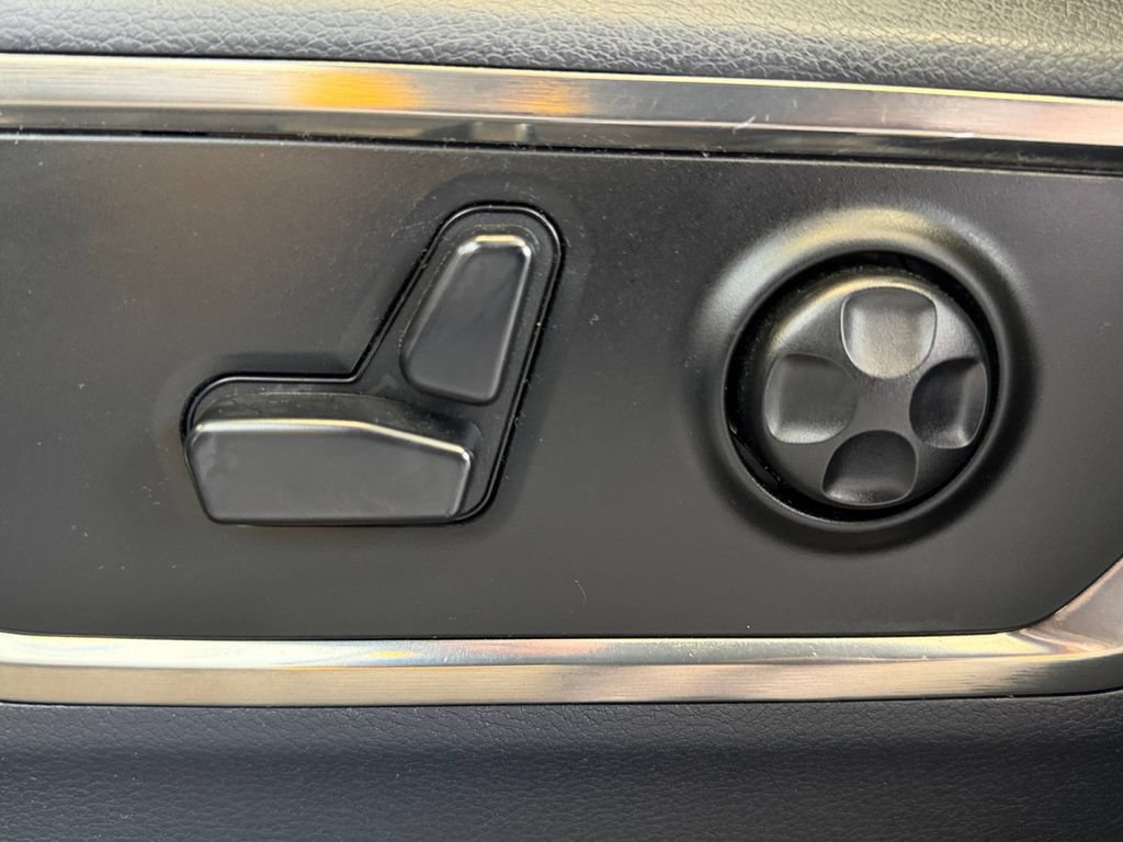 Used 2019 RAM 1500 Limited AWD/4WD image 32