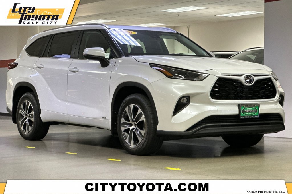 Certified 2026 Toyota Highlander XLE