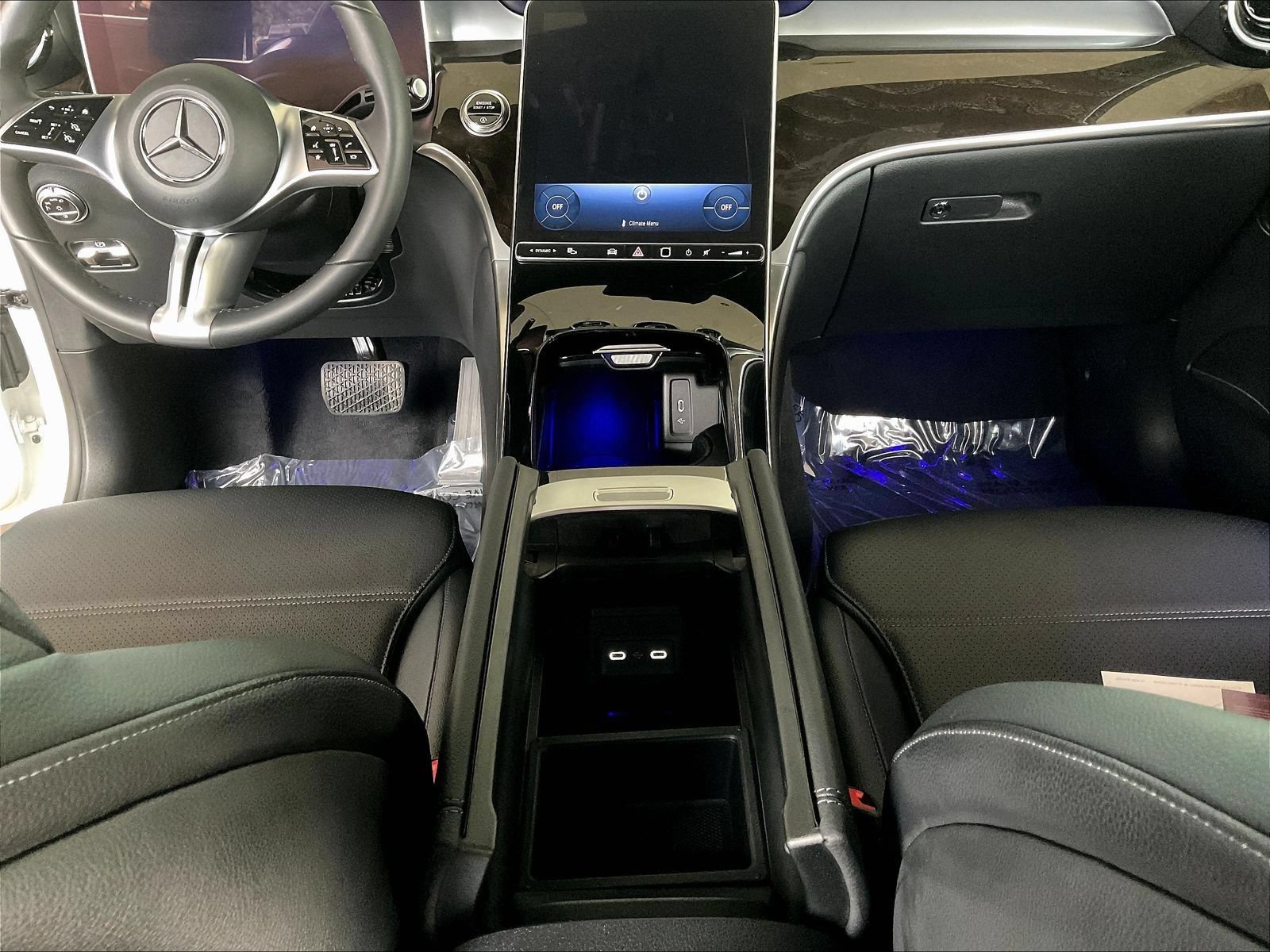 Used 2024 Mercedes-Benz GLC 300 4MATIC image 18