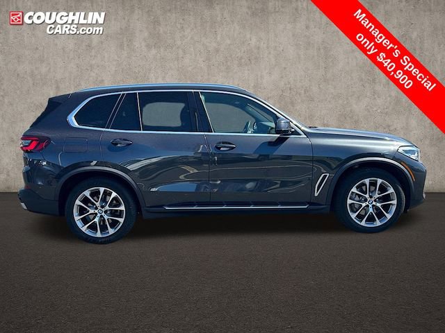 Used 2023 BMW X5 xDrive40i video 3