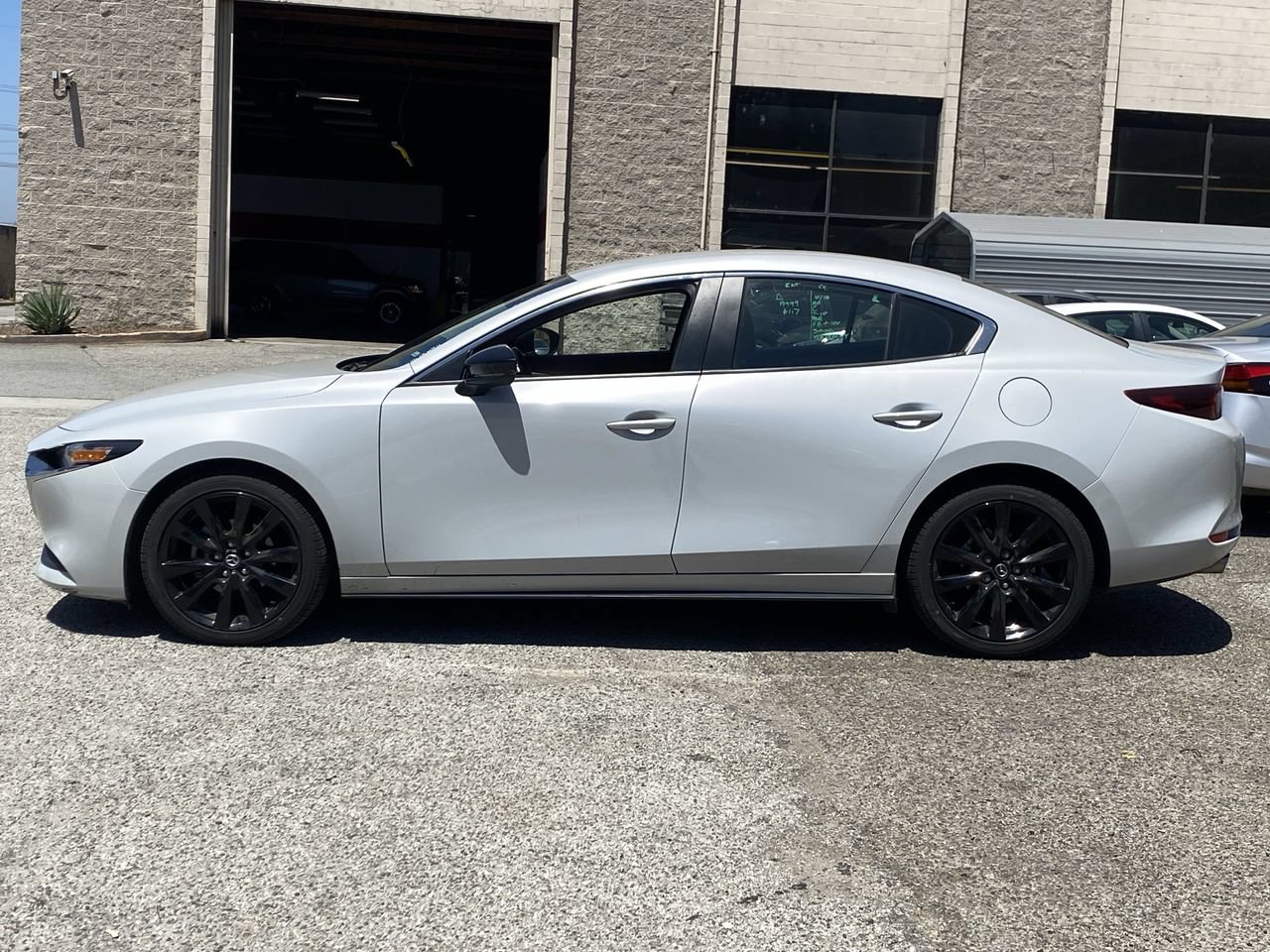 Used 2024 MAZDA MAZDA3 s FWD image 3
