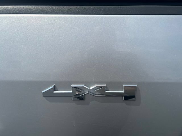 Used 2015 GMC Canyon SLE AWD/4WD image 10