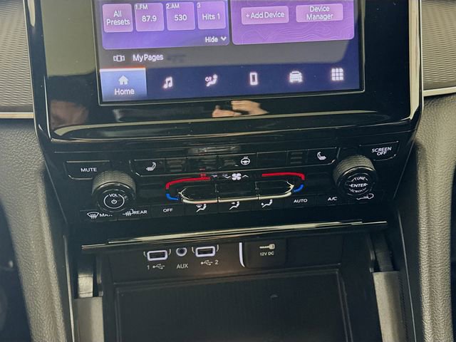 New 2025 Jeep Grand Cherokee Altitude w/ Trailer Tow Package AWD/4WD image 15