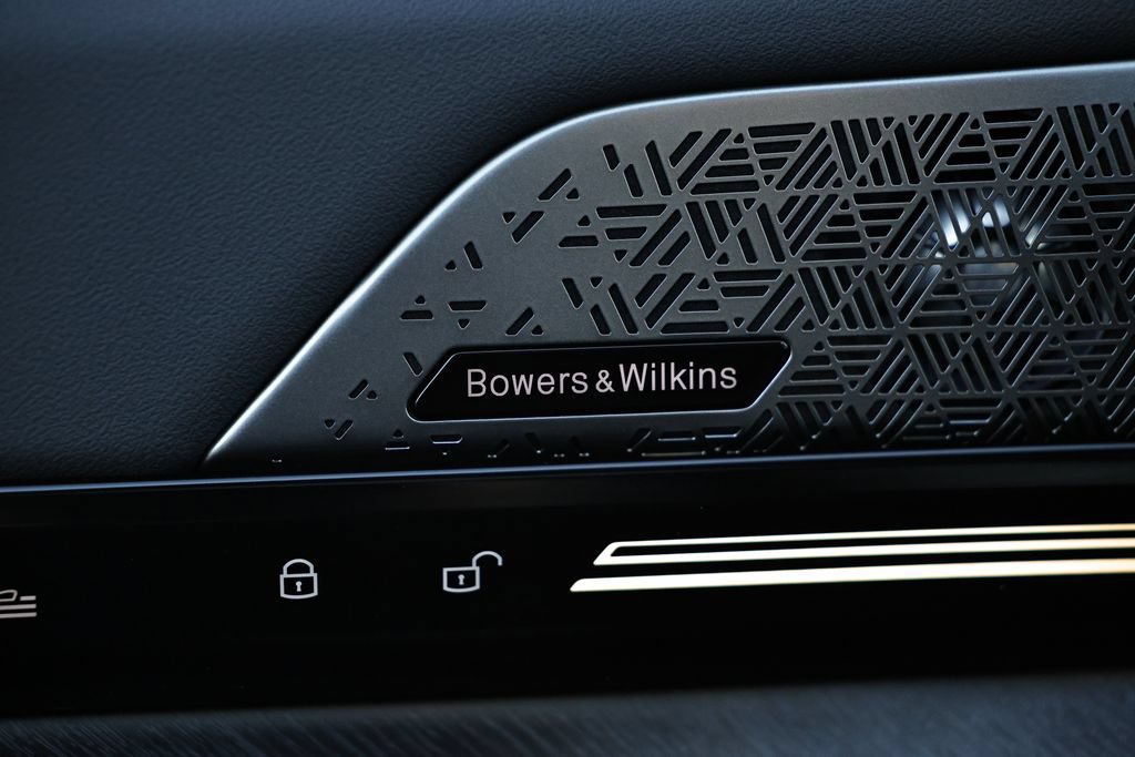 Used 2026 BMW 530i w/ Premium Package RWD image 15
