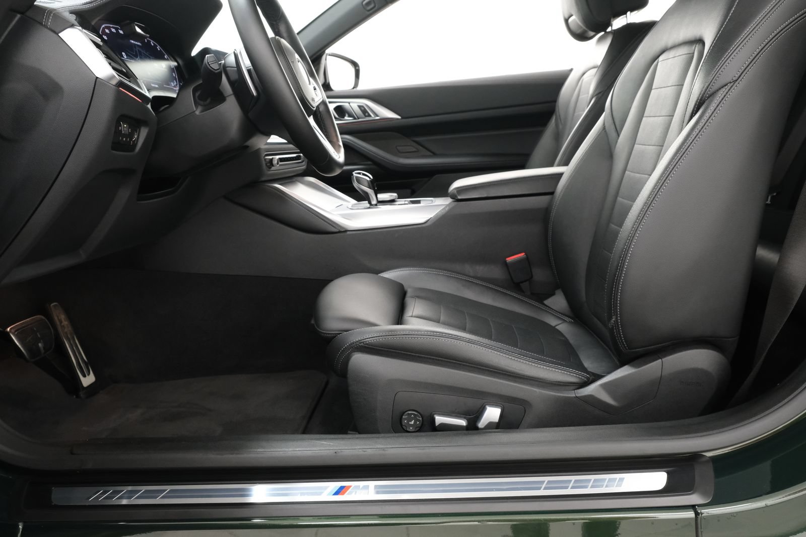 Used 2023 BMW 440i xDrive Convertible w/ Premium Package AWD/4WD image 31