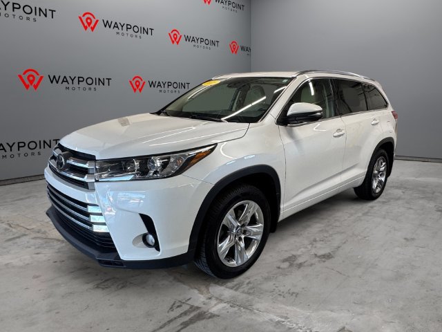 Used 2018 Toyota Highlander Limited AWD/4WD image 10