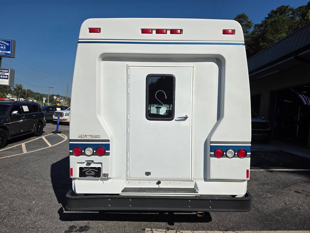 Used 2006 Ford E-450 and Econoline 450 RWD image 5