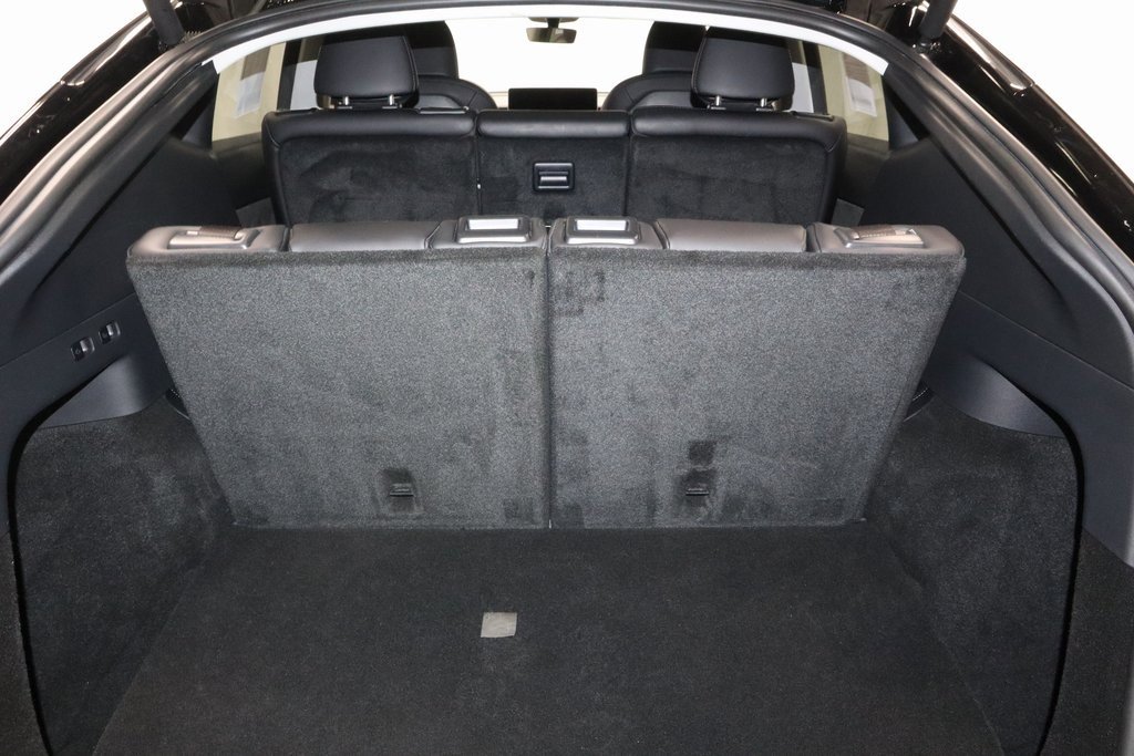 Used 2023 Tesla Model Y Long Range image 18