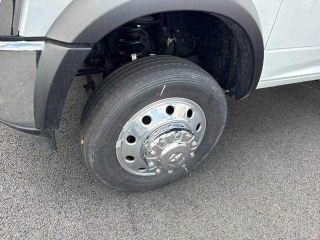 New 2024 RAM 5500 Tradesman w/ Chrome Appearance Group image 7