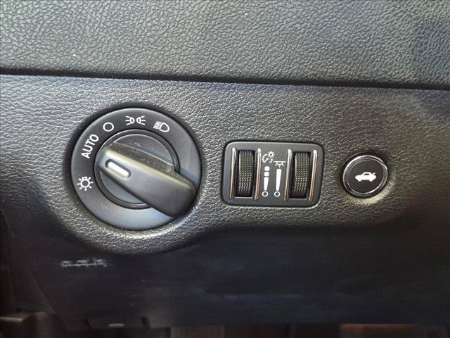 Used 2023 Dodge Charger SXT RWD image 10