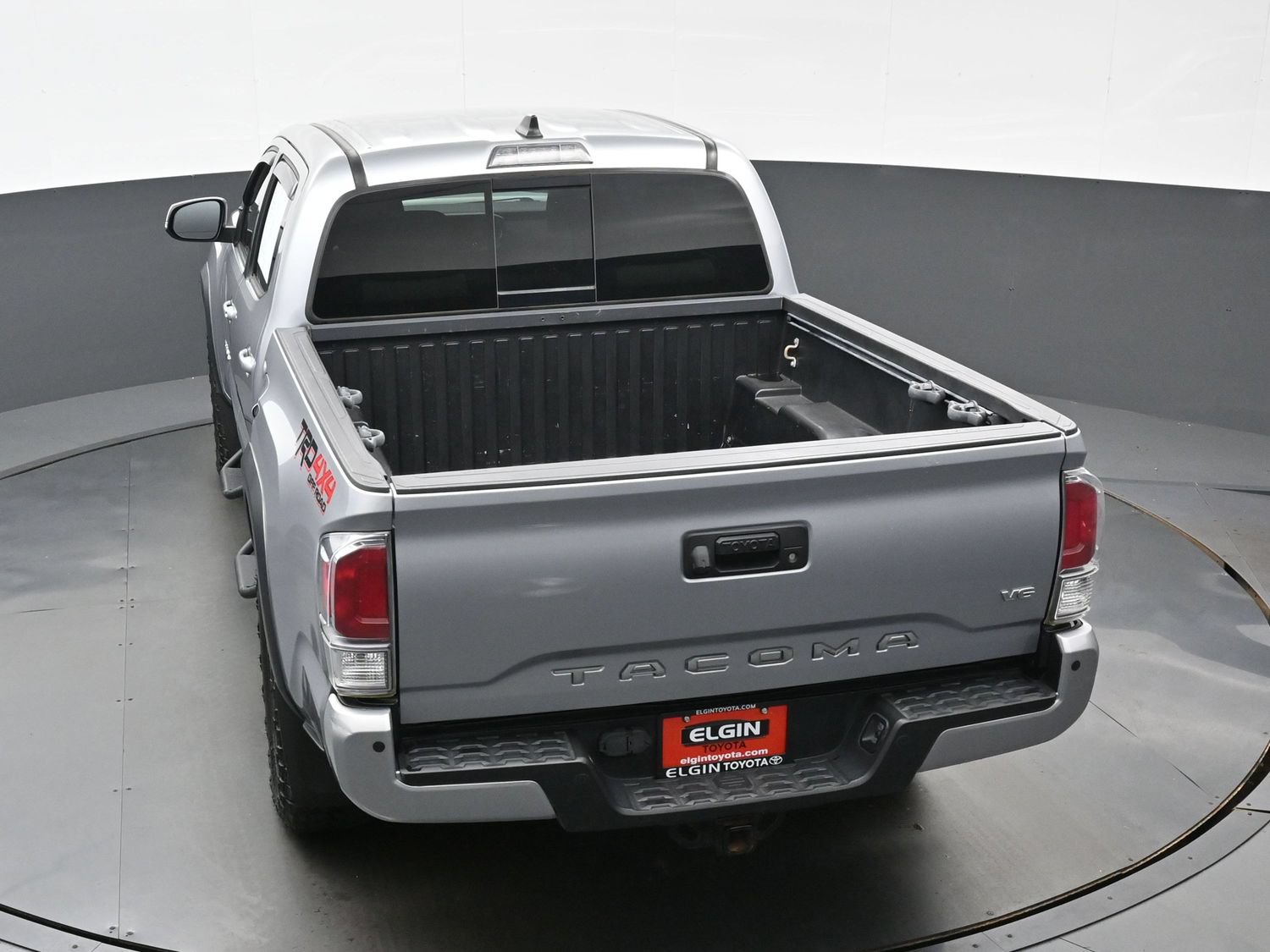 Used 2020 Toyota Tacoma TRD Off-Road w/ Technology Package AWD/4WD image 39
