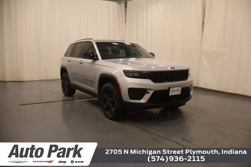 Certified 2023 Jeep Grand Cherokee Altitude image 1