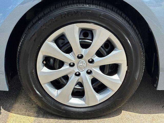 Certified 2025 Toyota Corolla LE FWD image 28