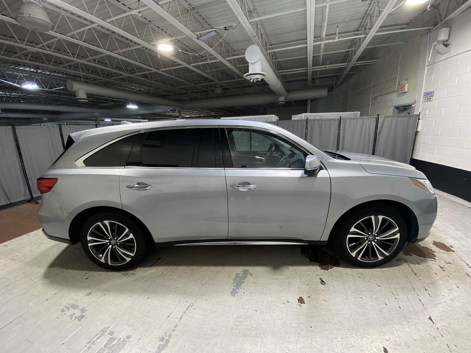 Used 2020 Acura MDX SH-AWD w/ Technology Package image 27
