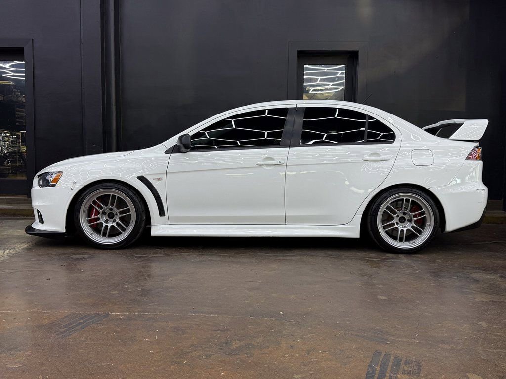 Used 2014 Mitsubishi Lancer Evolution GSR image 5