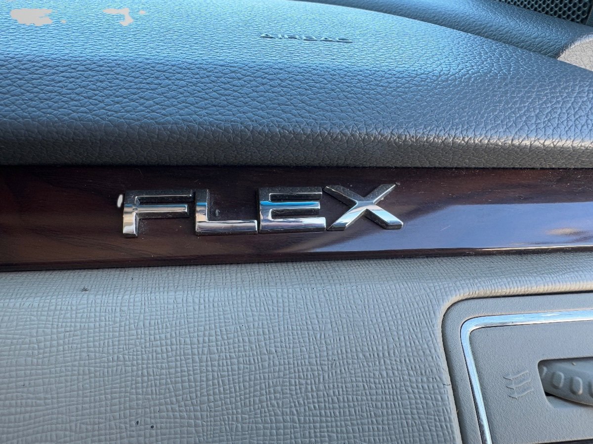 Used 2009 Ford Flex SEL image 30