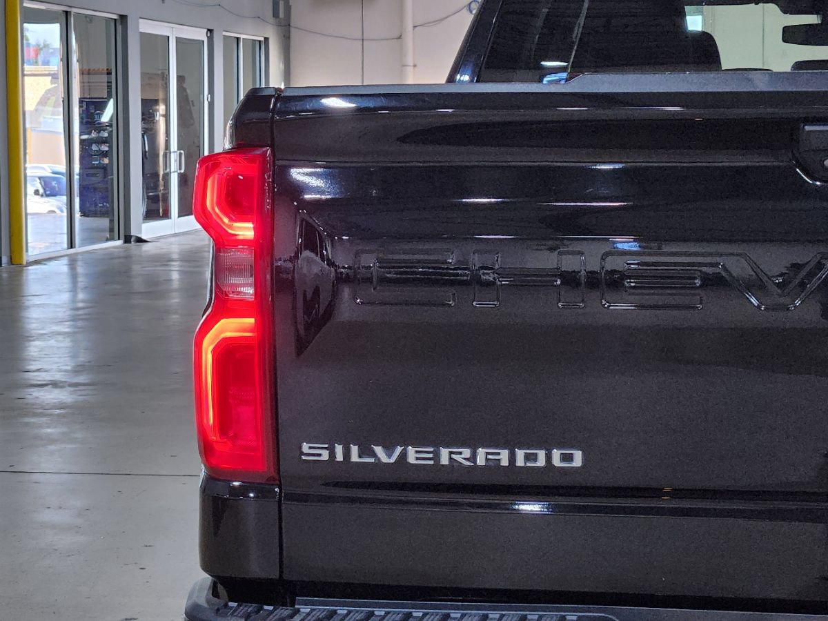 Used 2020 Chevrolet Silverado 1500 Custom w/ Infotainment Package RWD image 19