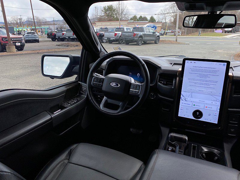 Used 2023 Ford F150 Lightning Lariat image 22