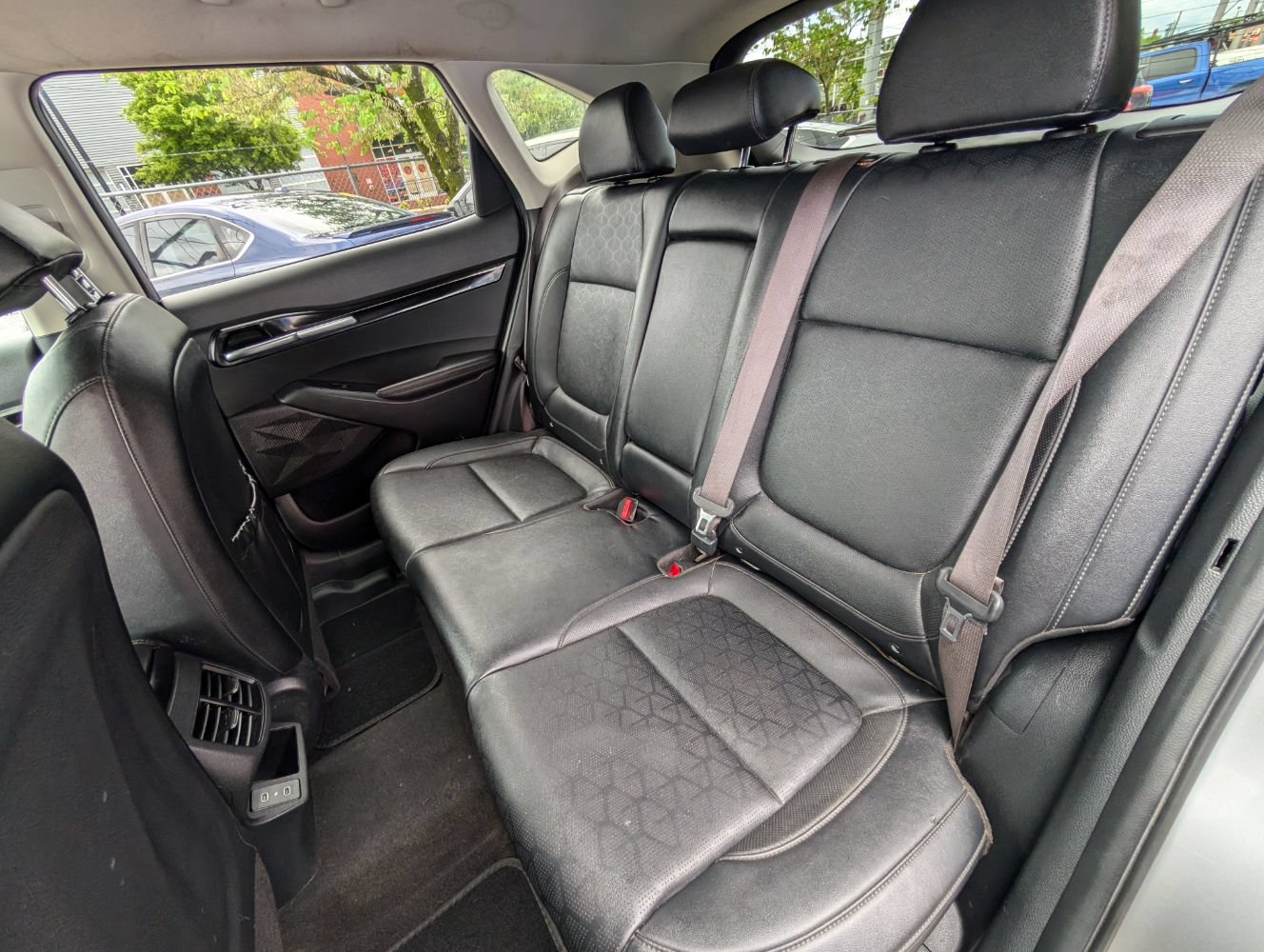Used 2025 Kia Seltos EX FWD image 16