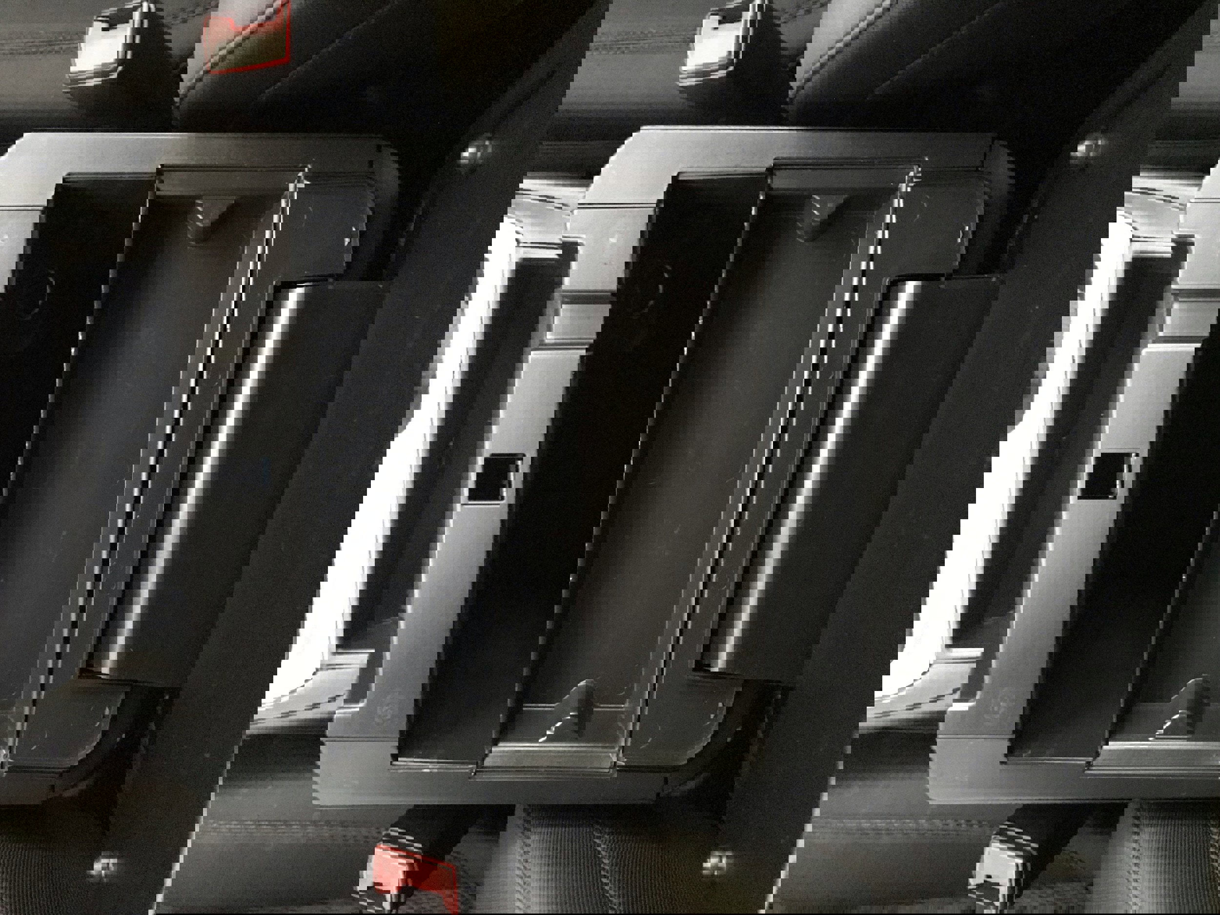 Used 2022 Ford Explorer XLT image 27