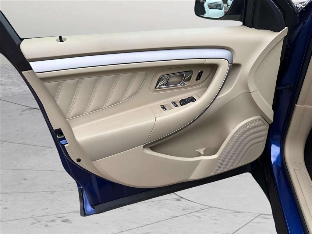 Used 2013 Ford Taurus SEL FWD image 14