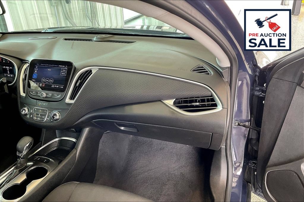 Used 2025 Chevrolet Malibu LT FWD image 16